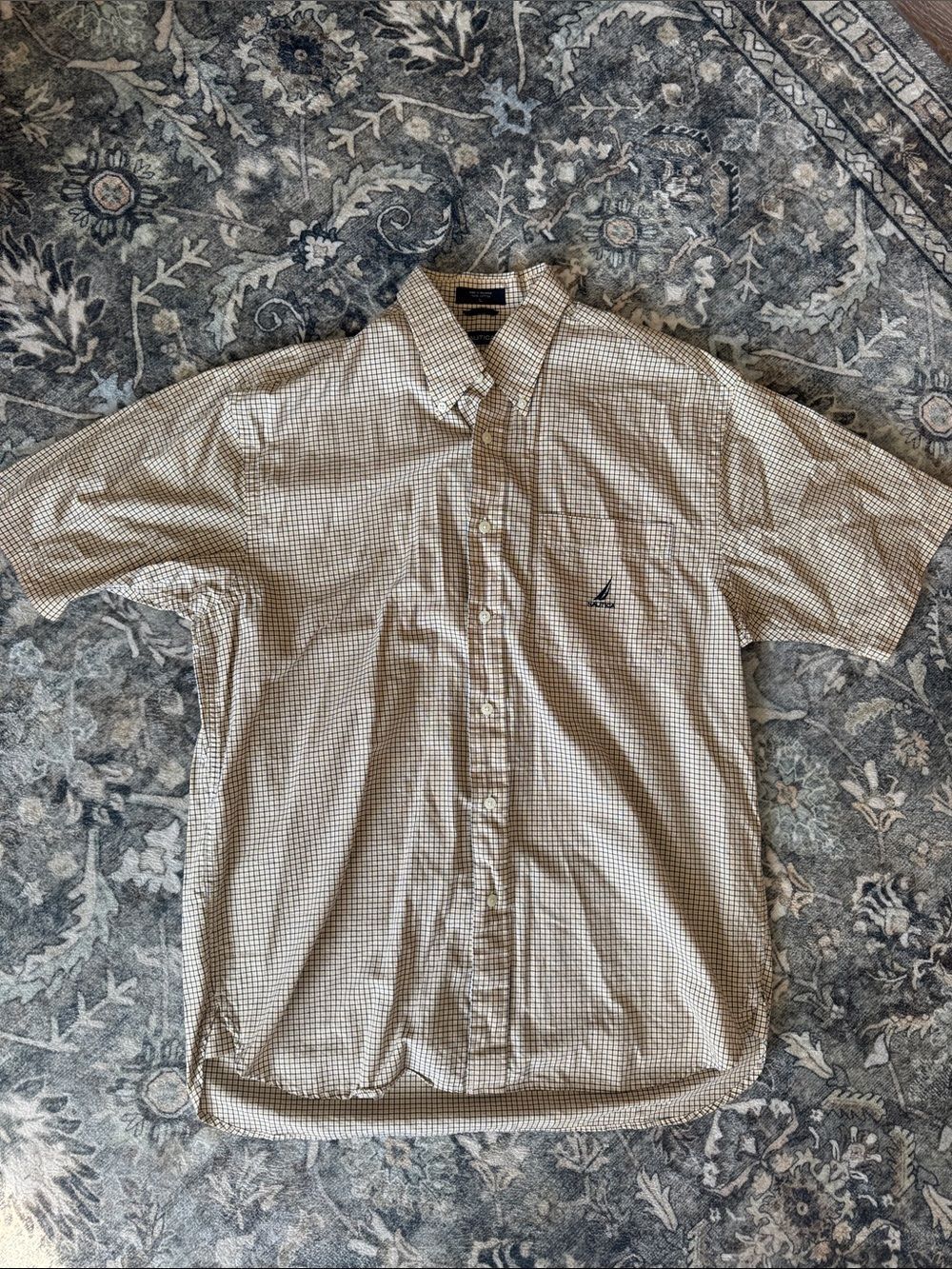 Nautica Men’s Short-Sleeve Button-Down Check Shirt